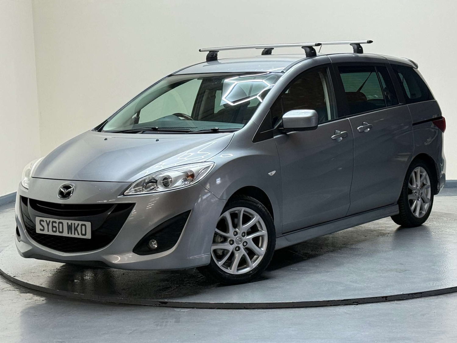 Used Mazda Mazda5 2011 for sale - 76331498: Photo 2