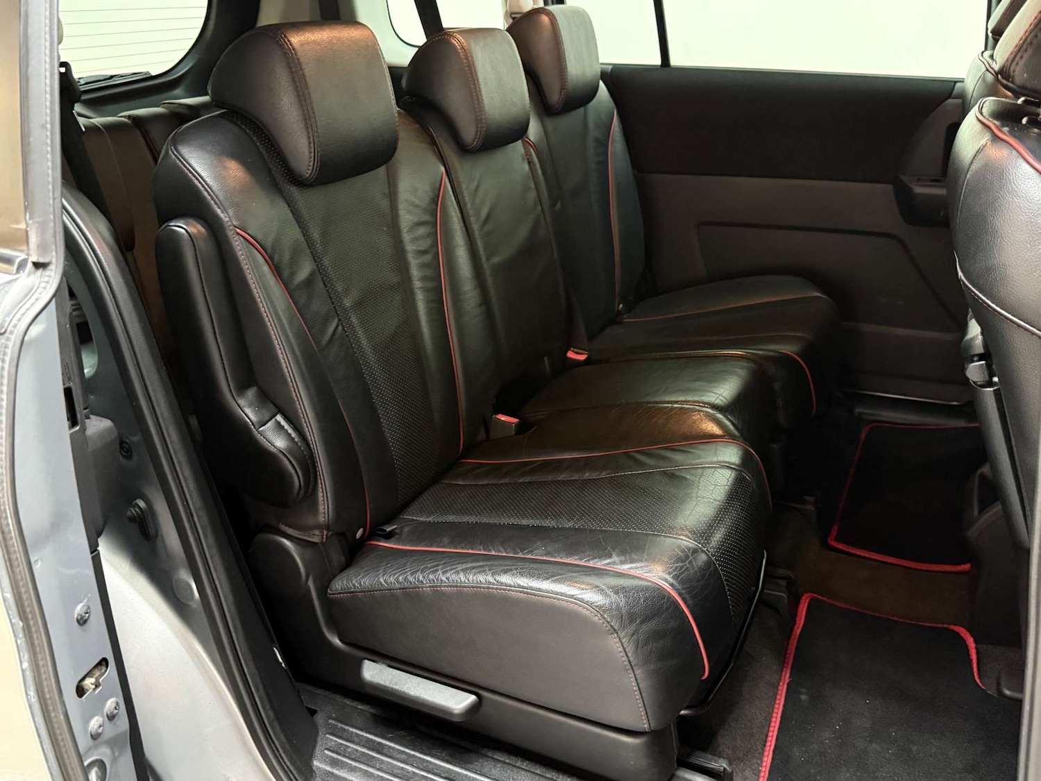 Used Mazda Mazda5 2011 for sale - 76331498: Photo 22