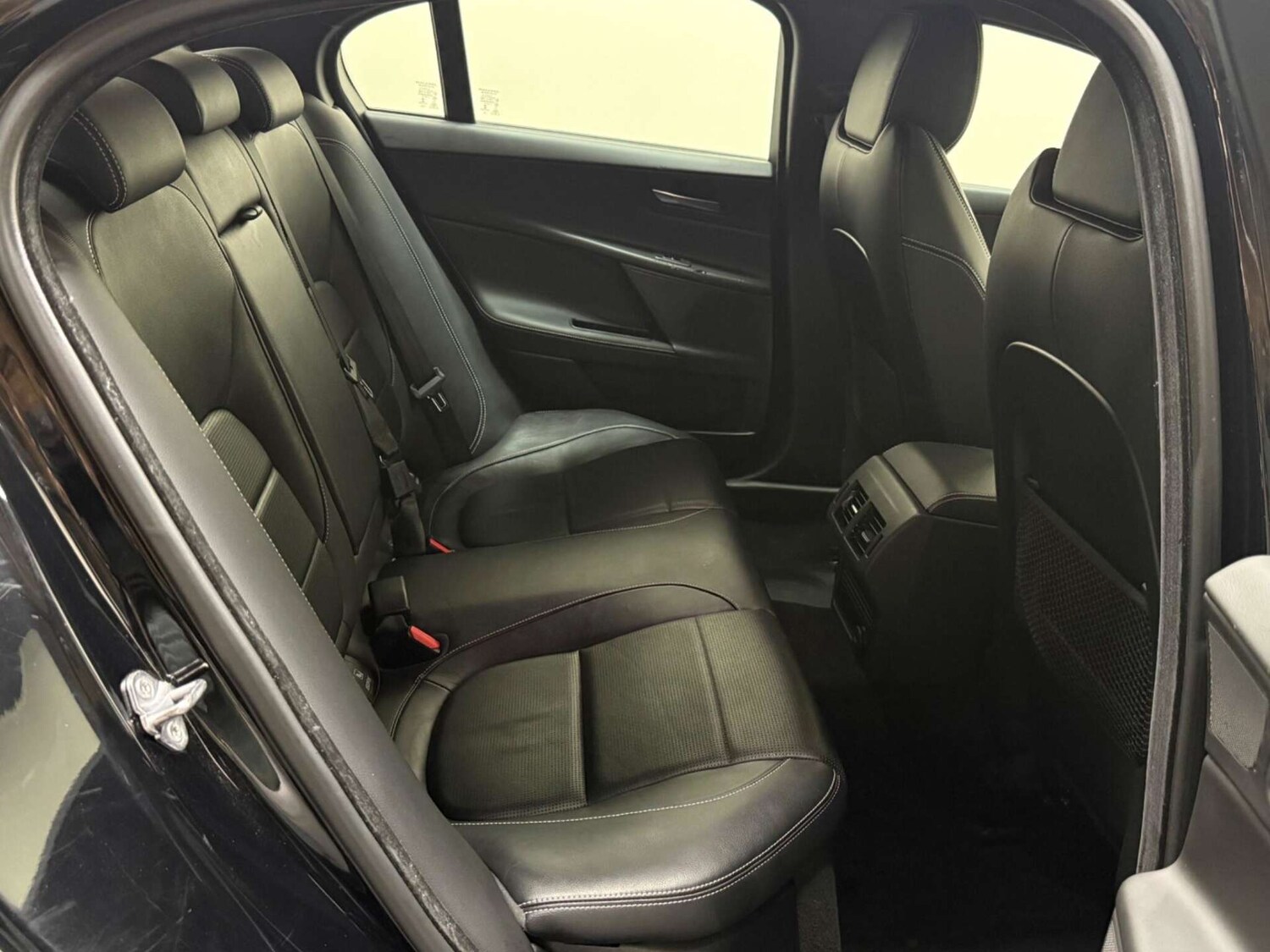 Used Jaguar XE 2018 for sale - 76602074: Photo 26