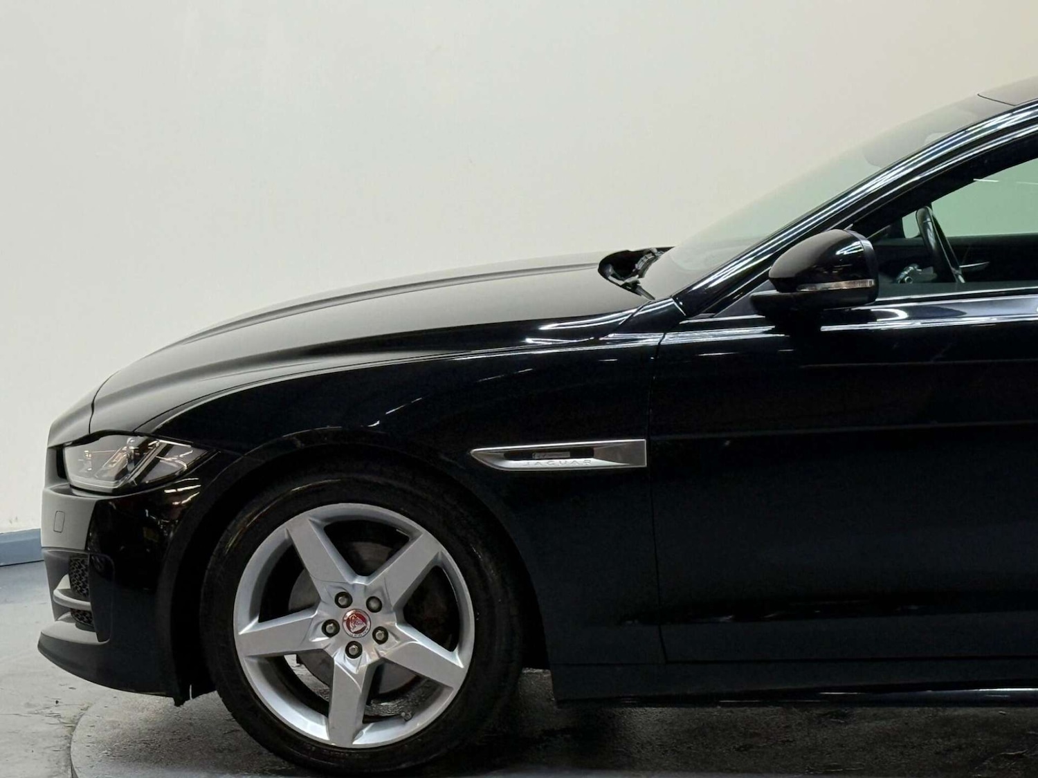 Used Jaguar XE 2018 for sale - 76602074: Photo 42