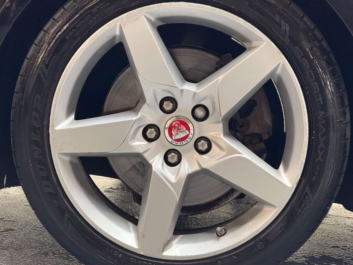 Used Jaguar XE 2018 for sale - 76602074: Photo 55