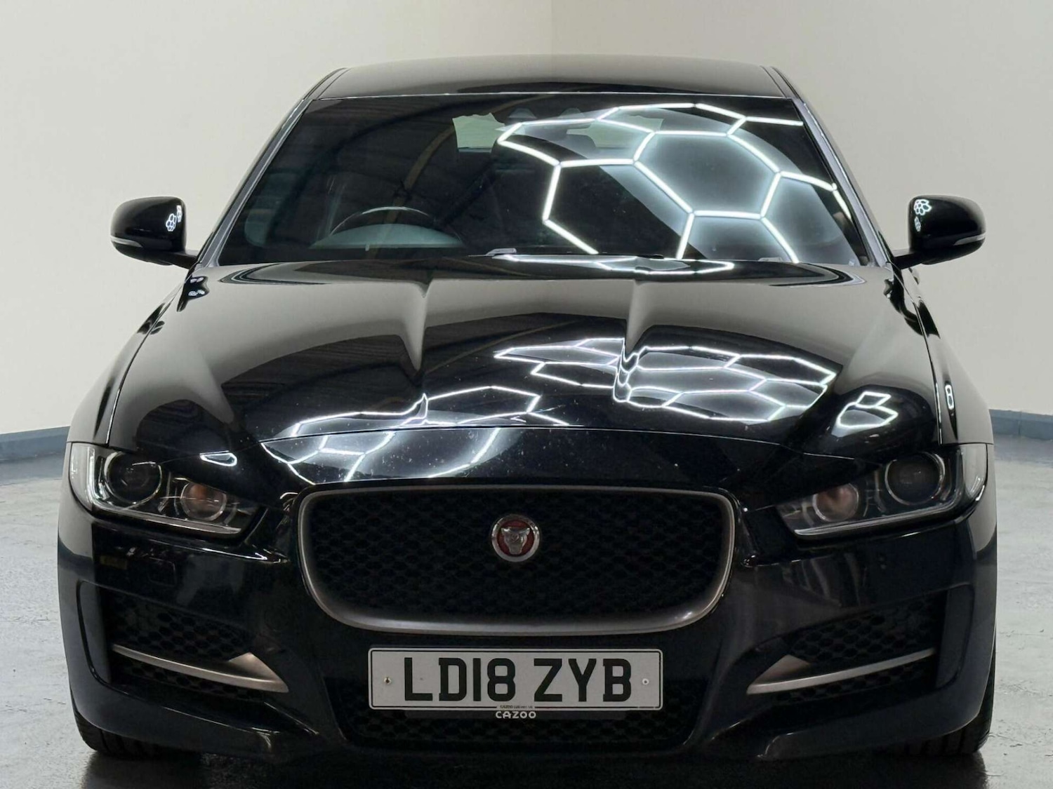 Used Jaguar XE 2018 for sale - 76602074: Photo 8