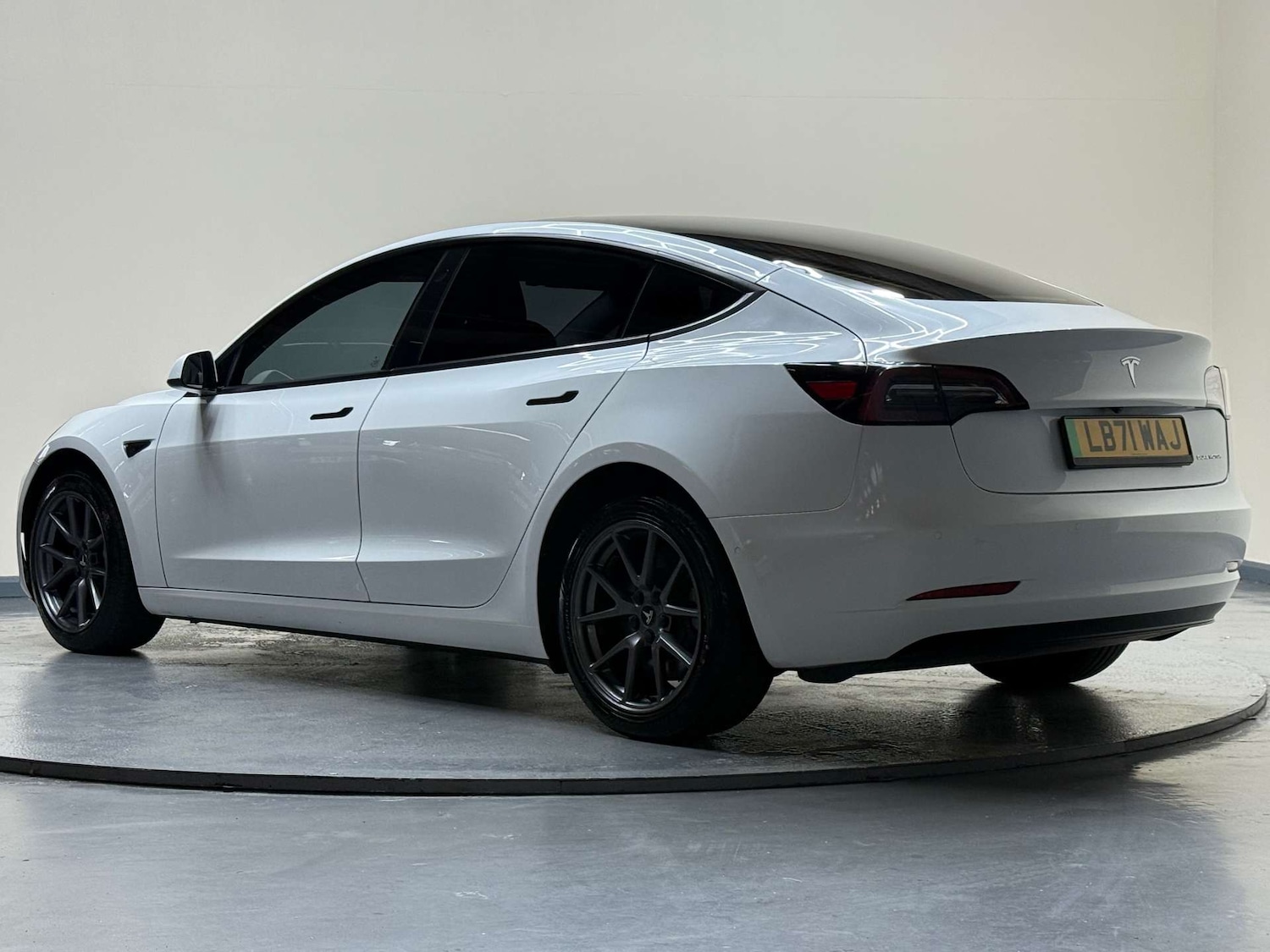 Used Tesla Model 3 2021 for sale - 76601189: Photo 29