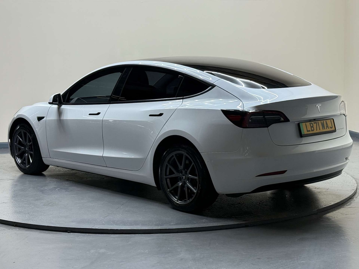 Used Tesla Model 3 2021 for sale - 76601189: Photo 40