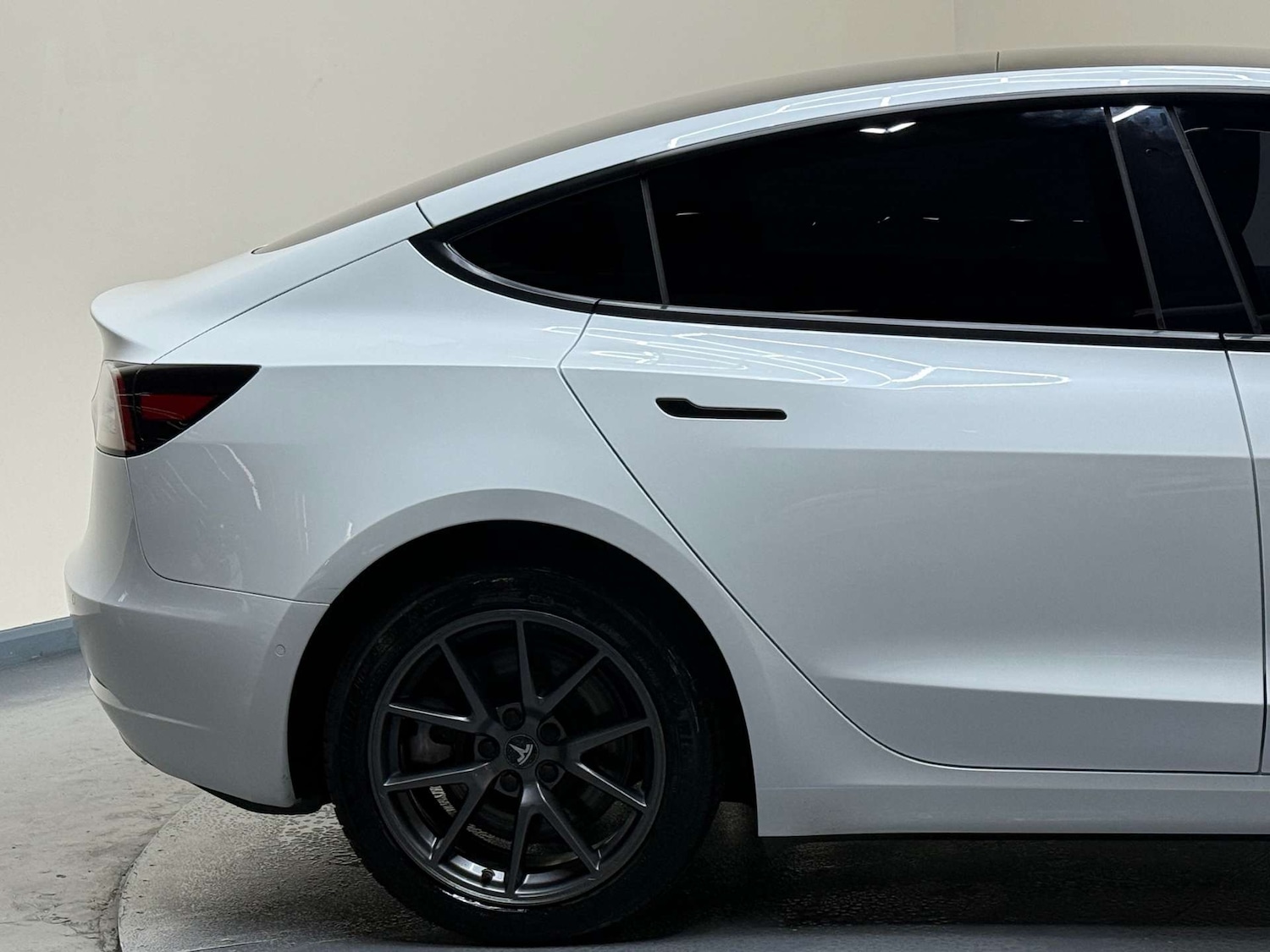 Used Tesla Model 3 2021 for sale - 76601189: Photo 43