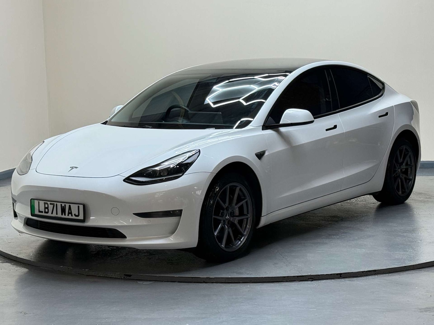 Used Tesla Model 3 2021 for sale - 76601189: Photo 57
