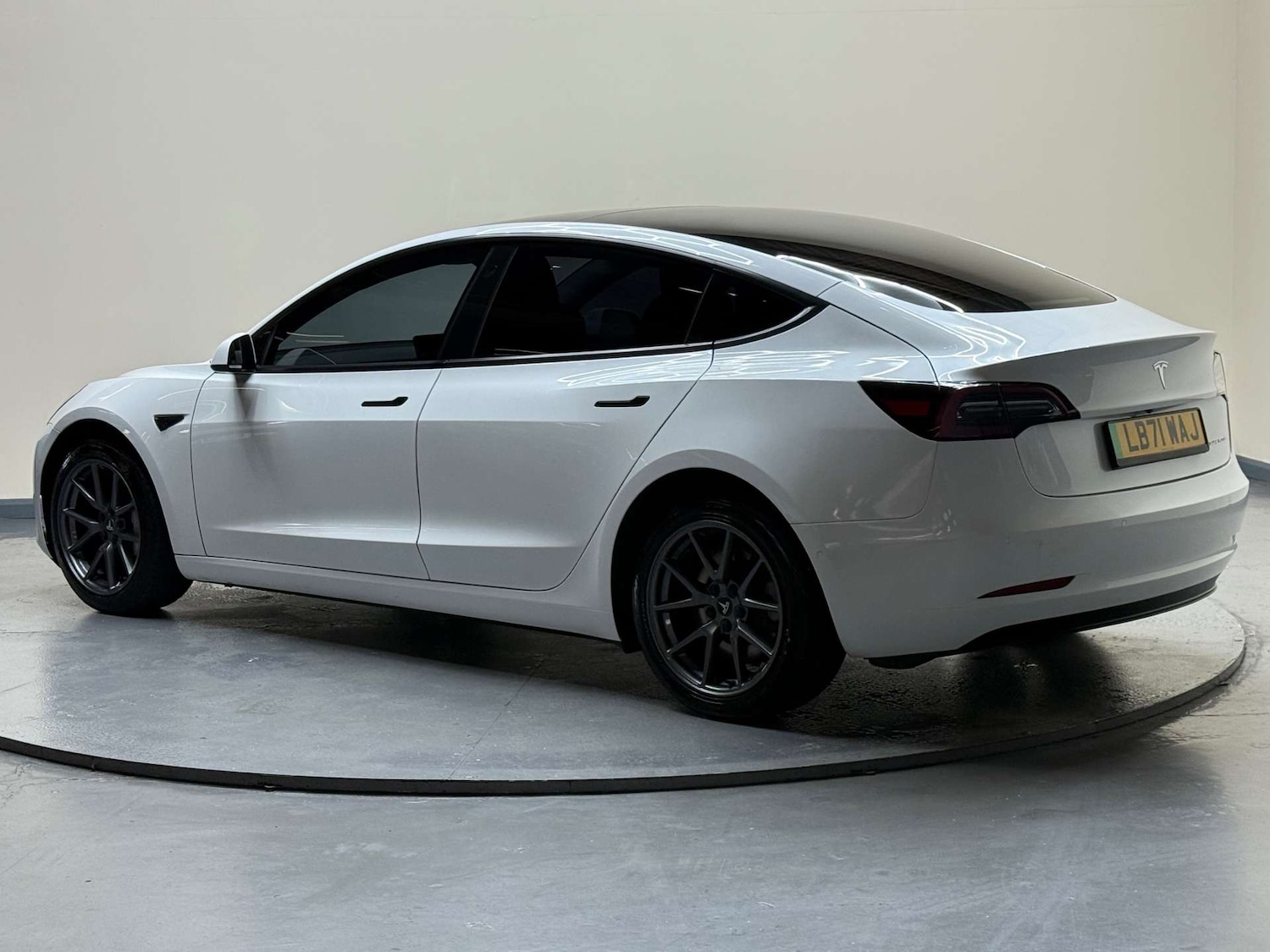 Used Tesla Model 3 2021 for sale - 76601189: Photo 7