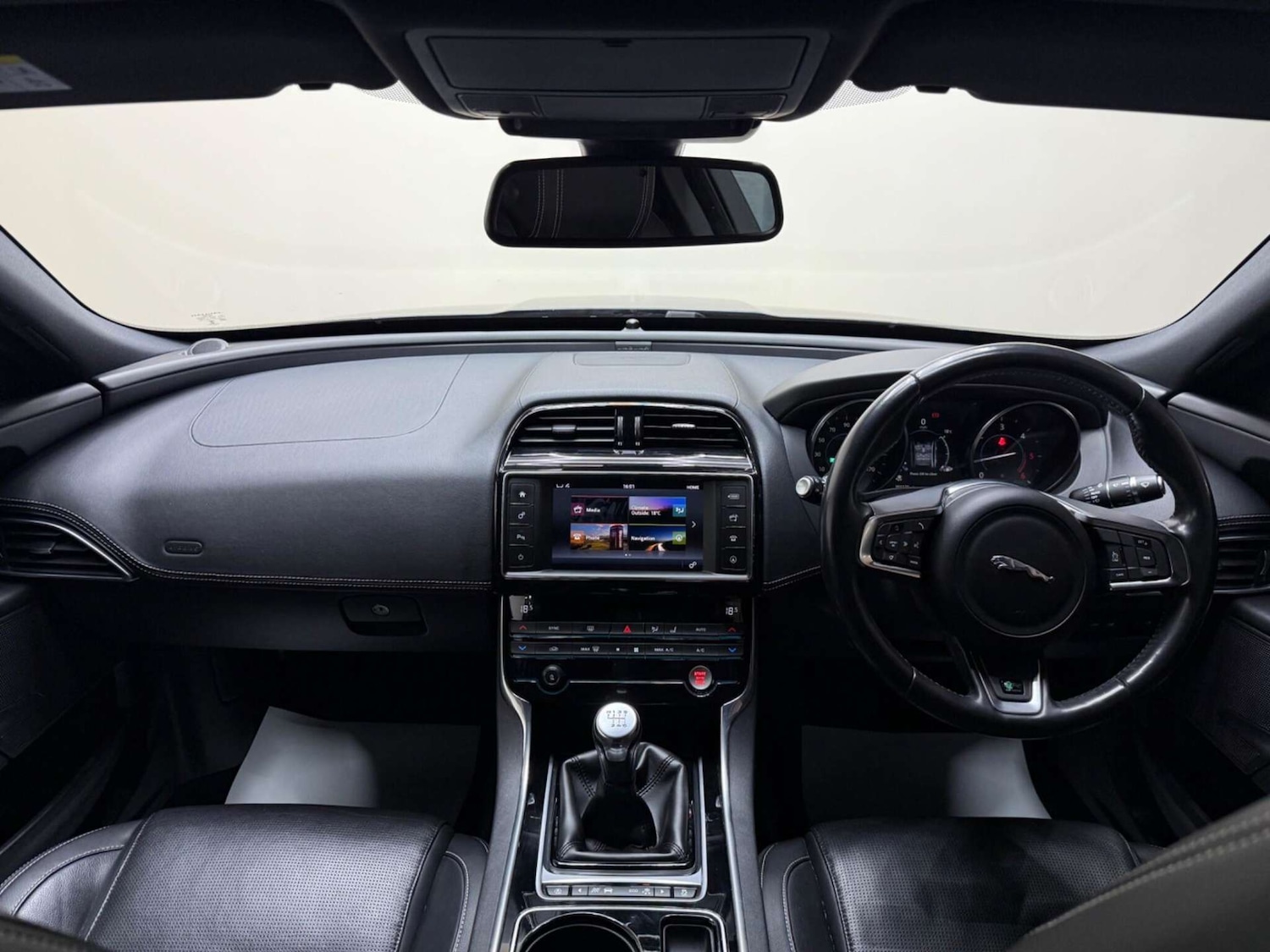 Used Jaguar XE 2018 for sale - 76181014: Photo 54