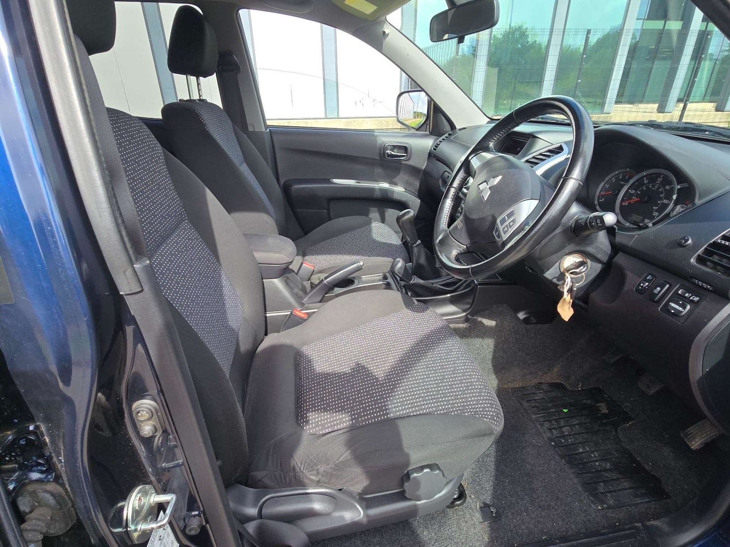 Used Mitsubishi L200 2015 for sale - 76601709: Photo 2