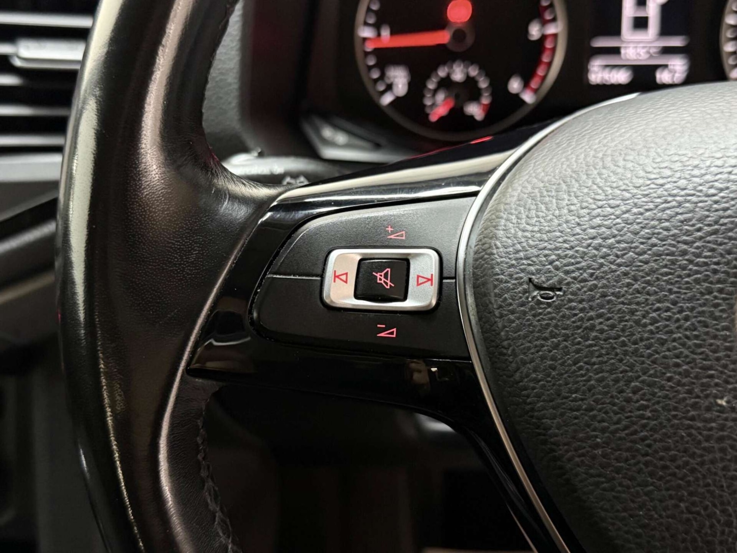 Used Volkswagen Amarok 2020 for sale - 76601888: Photo 18