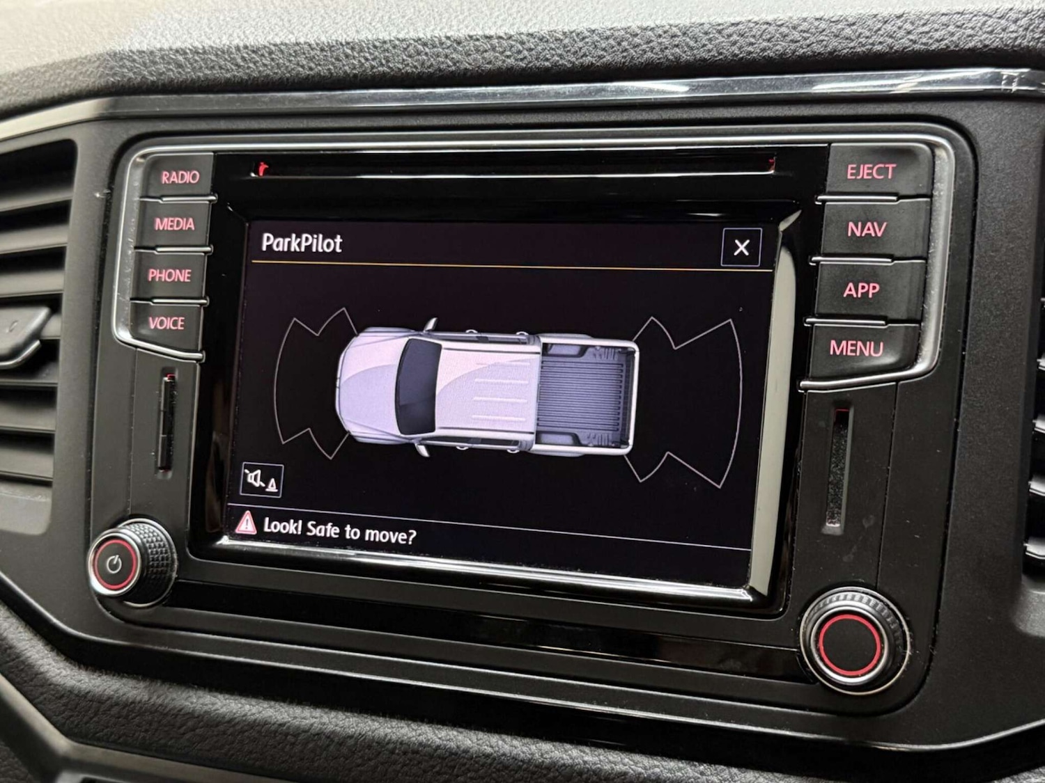 Used Volkswagen Amarok 2020 for sale - 76601888: Photo 22