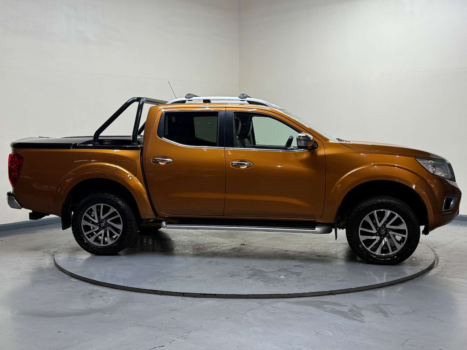 Used Nissan Navara 2017 for sale - 76863456: Photo 13