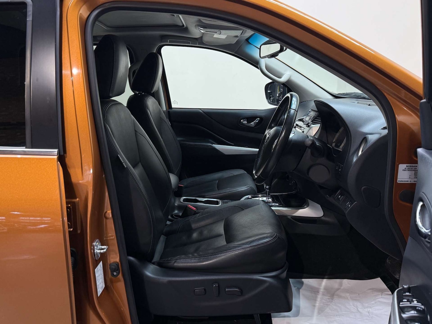 Used Nissan Navara 2017 for sale - 76863456: Photo 14