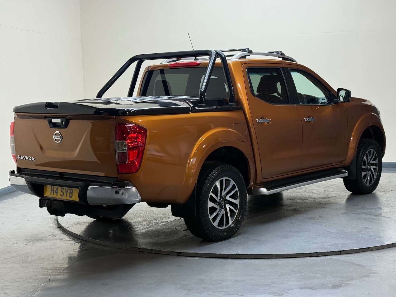 Used Nissan Navara 2017 for sale - 76863456: Photo 30