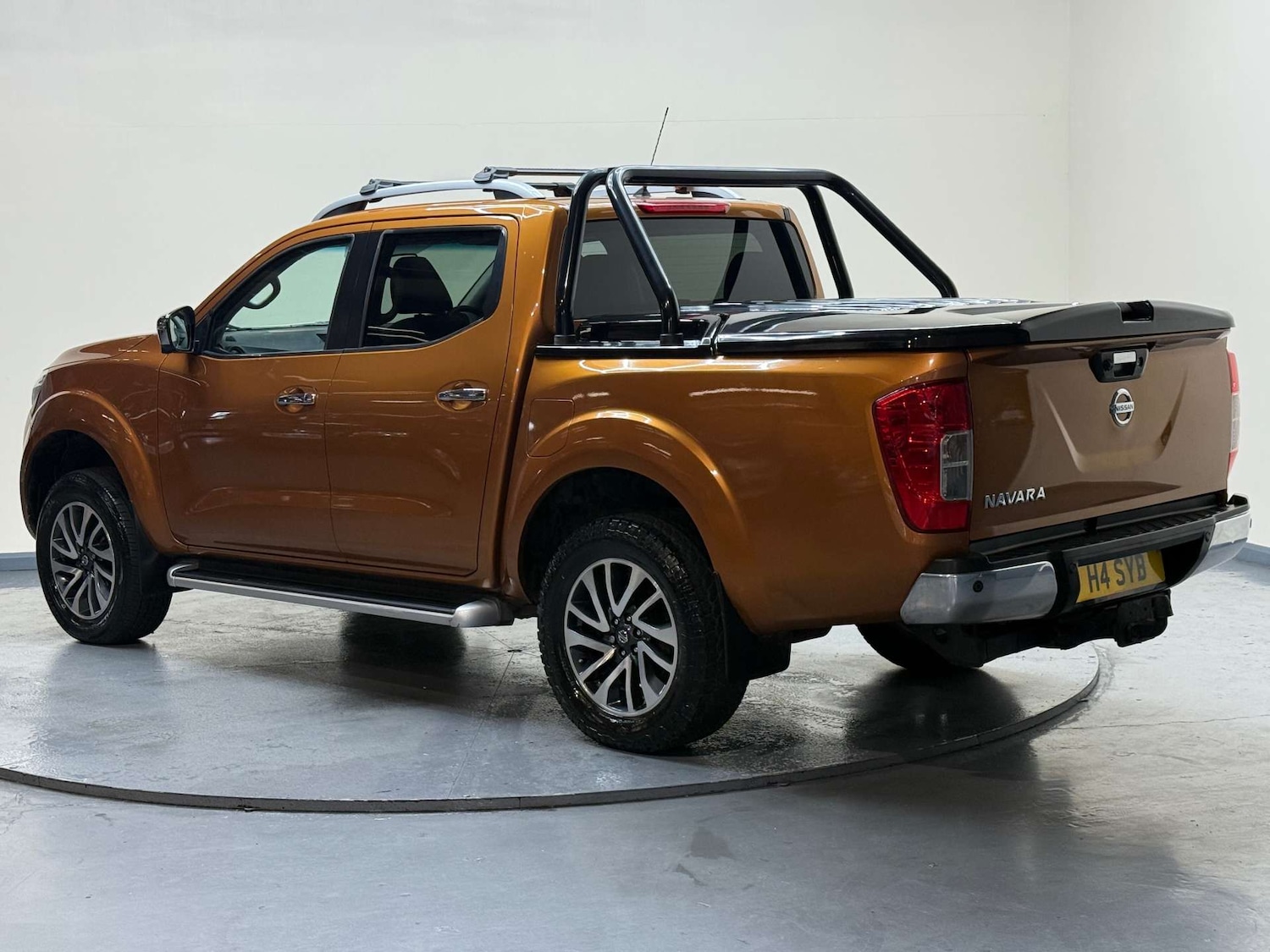 Used Nissan Navara 2017 for sale - 76863456: Photo 32