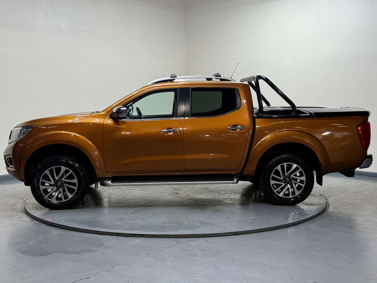 Used Nissan Navara 2017 for sale - 76863456: Photo 33