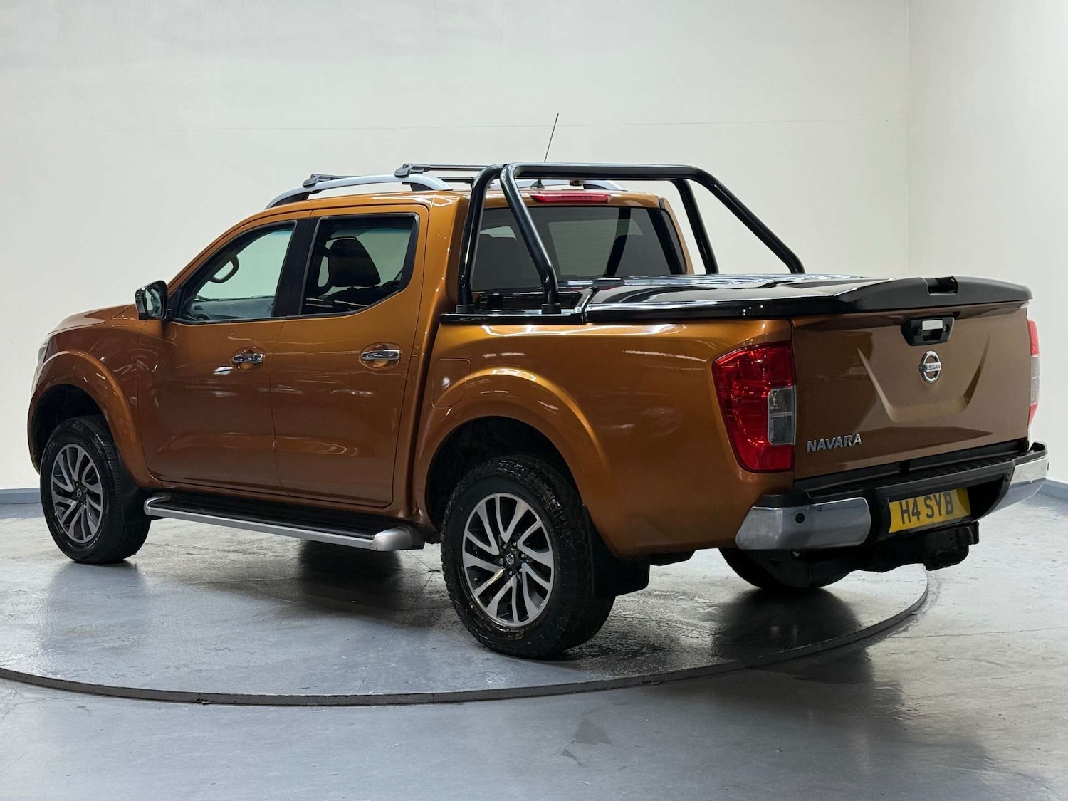 Used Nissan Navara 2017 for sale - 76863456: Photo 43