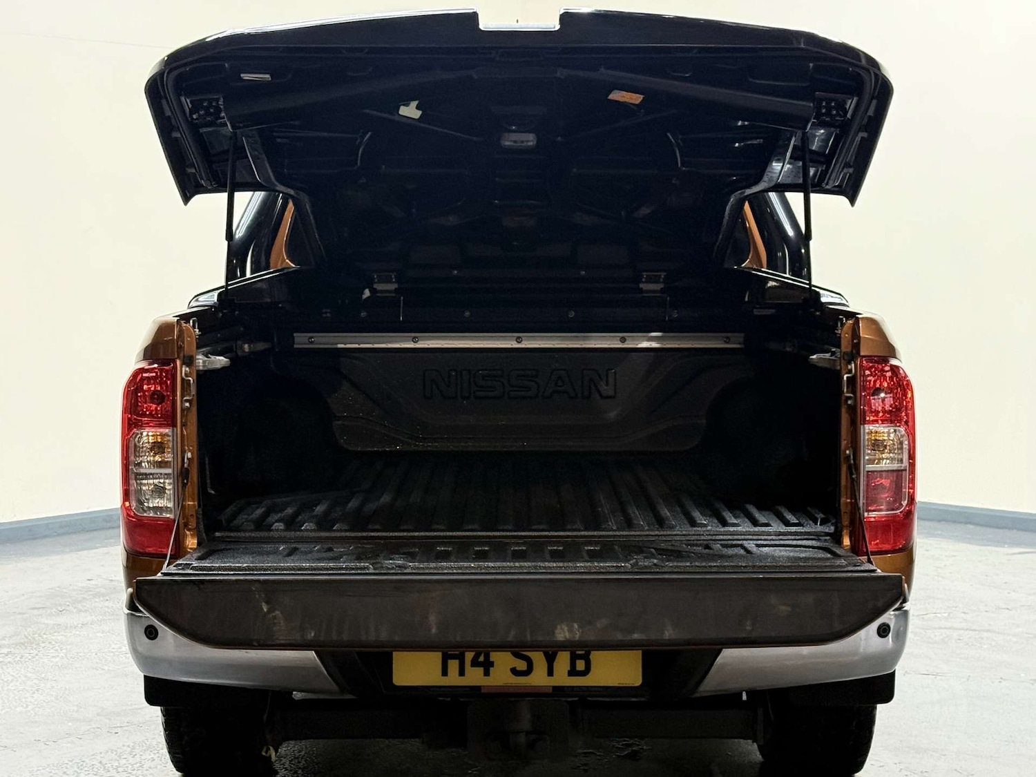 Used Nissan Navara 2017 for sale - 76863456: Photo 62