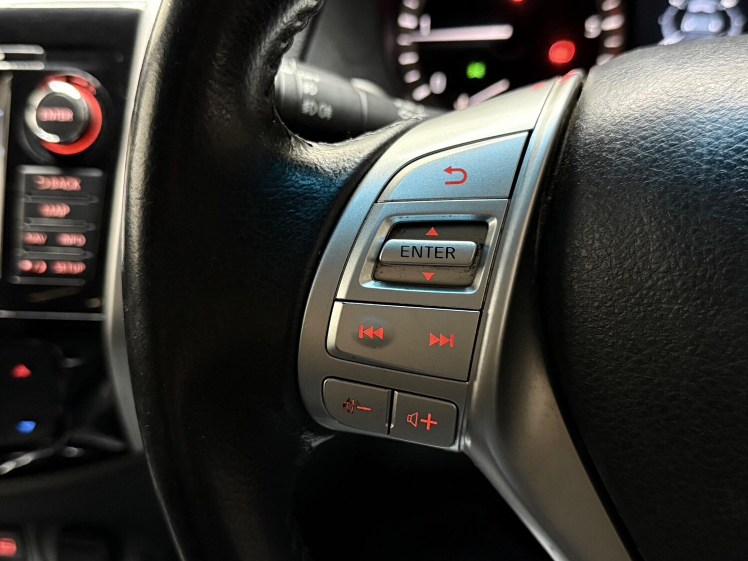 Used Nissan Navara 2016 for sale - 76024838: Photo 18