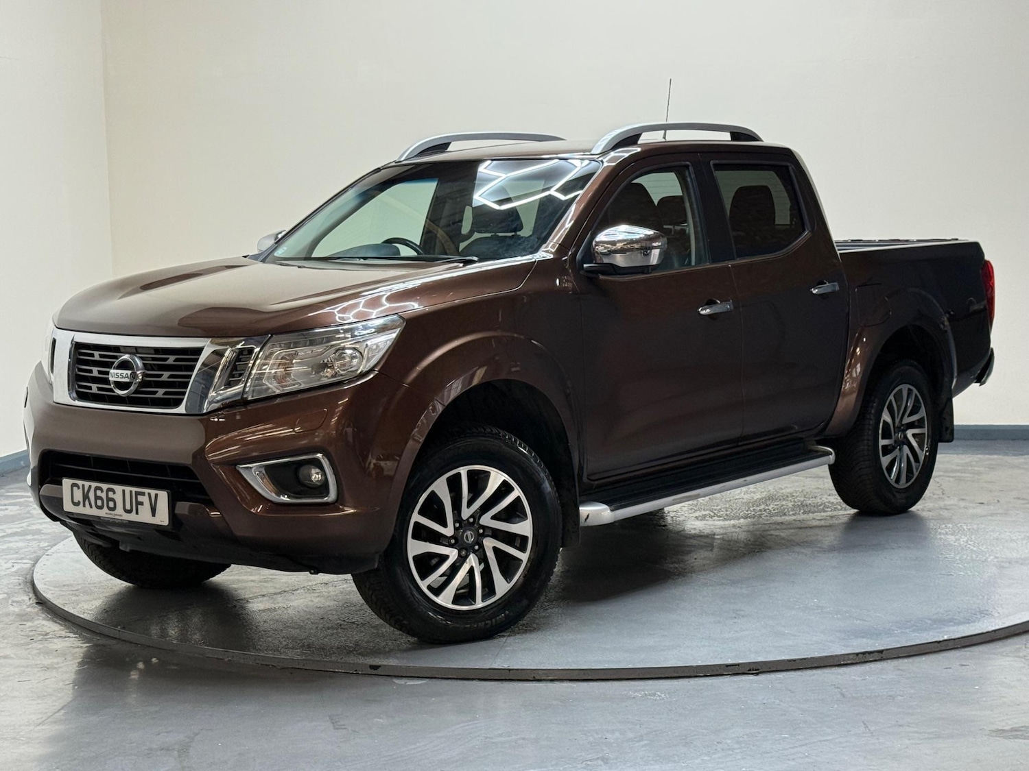 Used Nissan Navara 2016 for sale - 76024838: Photo 2