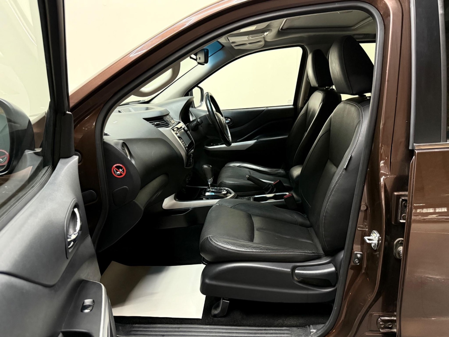 Used Nissan Navara 2016 for sale - 76024838: Photo 33