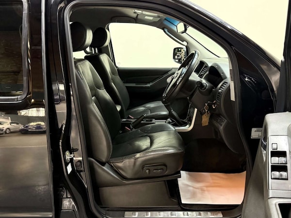 Used Nissan Navara 2015 for sale - 76181007: Photo 15