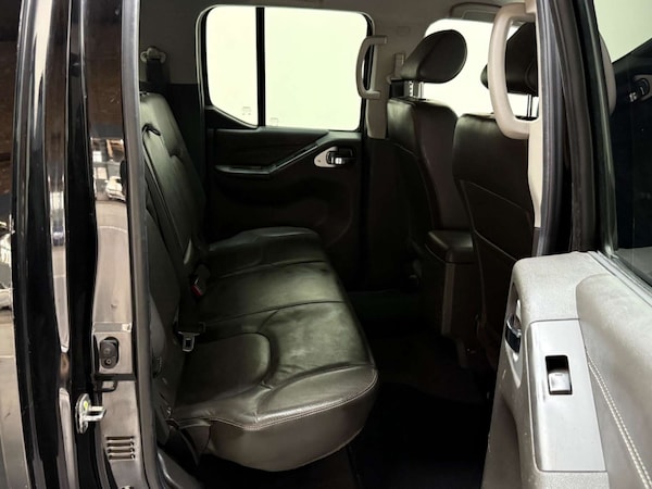 Used Nissan Navara 2015 for sale - 76181007: Photo 24