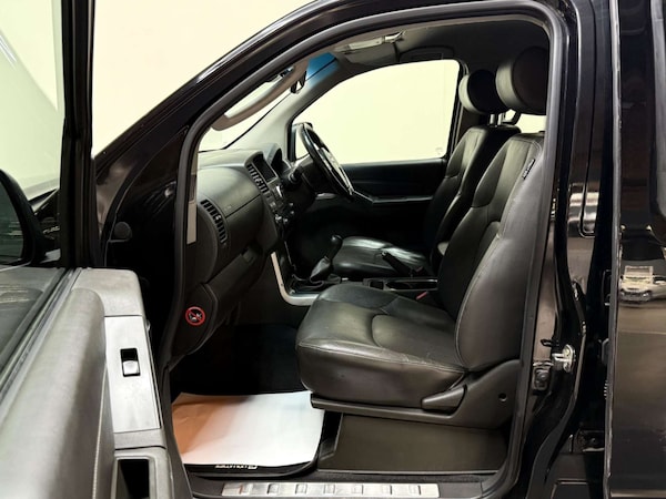 Used Nissan Navara 2015 for sale - 76181007: Photo 29