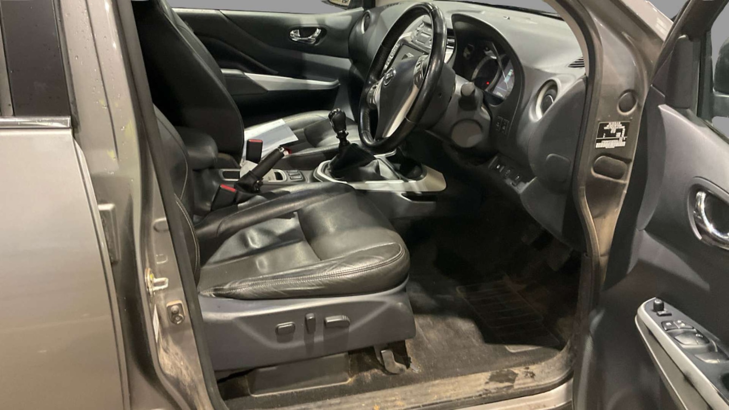 Used Nissan Navara 2020 for sale - 76682724: Photo 4