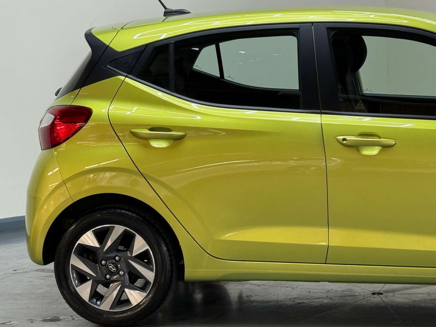 Used Hyundai i10 2024 for sale - 76363817: Photo 48