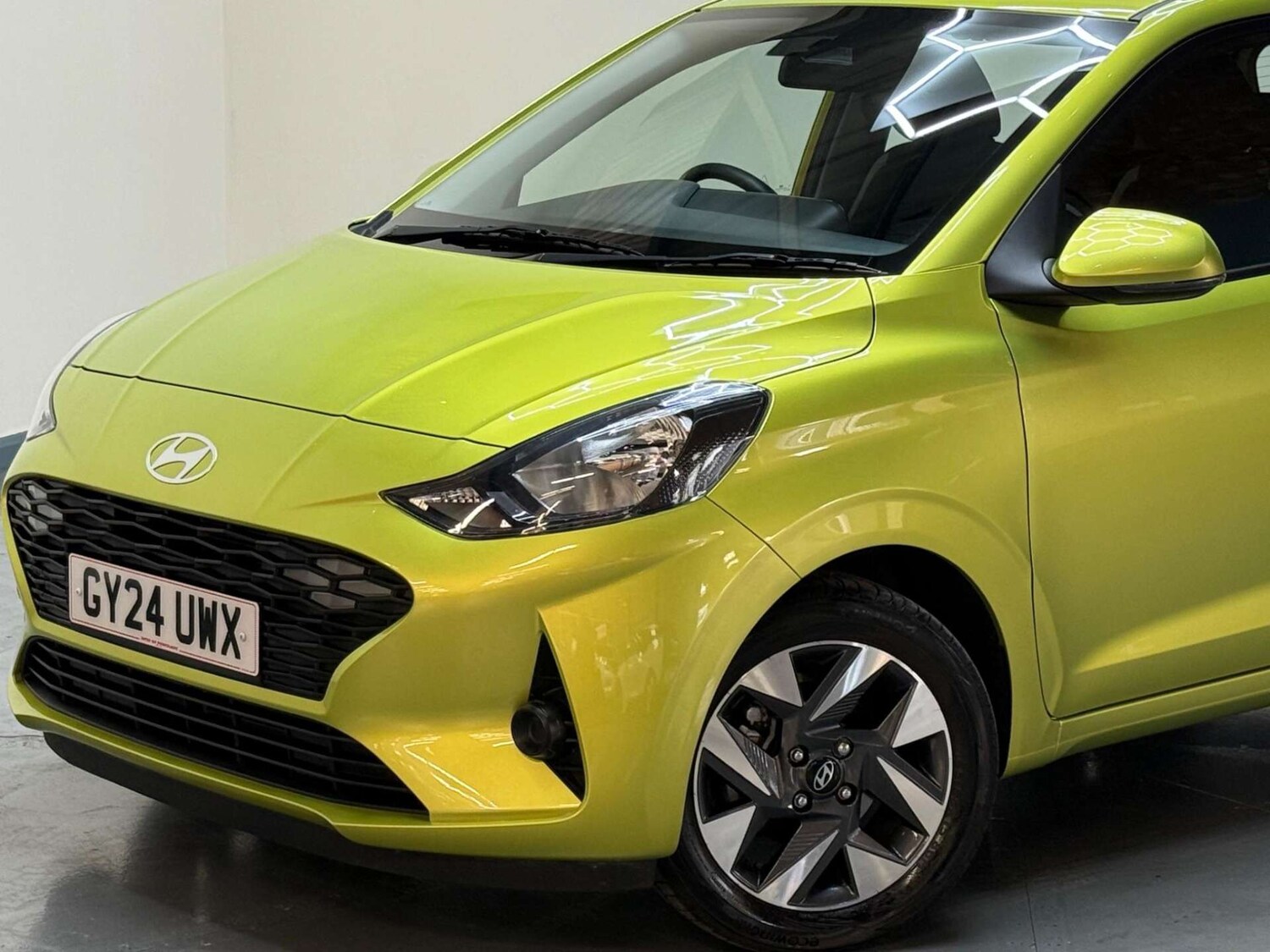 Used Hyundai i10 2024 for sale - 76363817: Photo 59