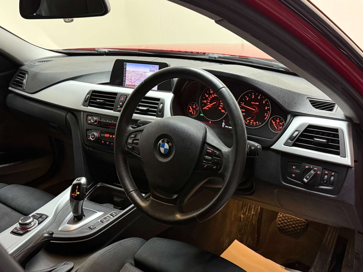 Used BMW 3 Series 2012 for sale - 77234086: Photo 15