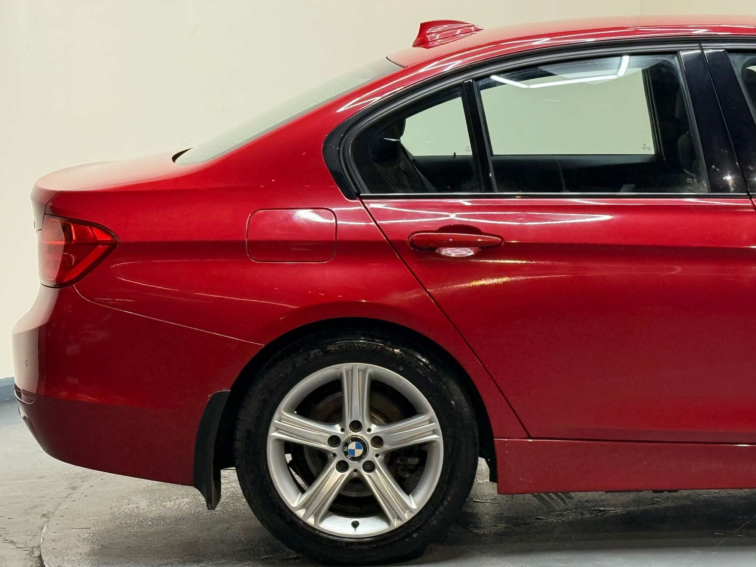 Used BMW 3 Series 2012 for sale - 77234086: Photo 43