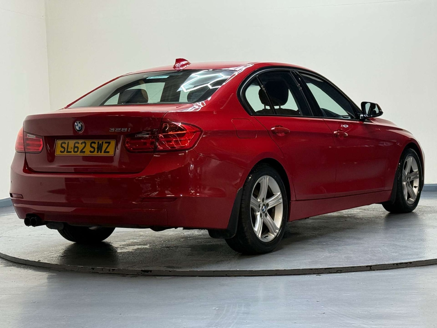 Used BMW 3 Series 2012 for sale - 77234086: Photo 44