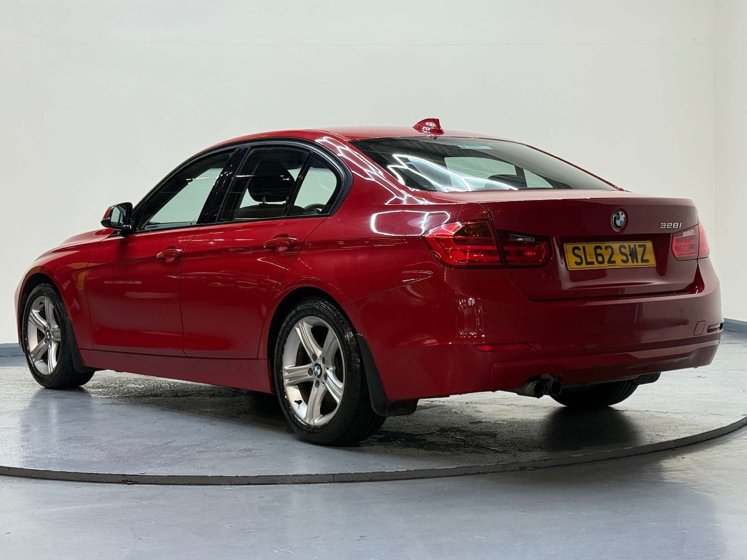 Used BMW 3 Series 2012 for sale - 77234086: Photo 46