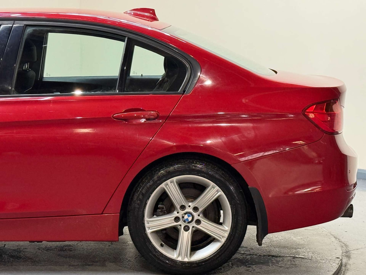 Used BMW 3 Series 2012 for sale - 77234086: Photo 48