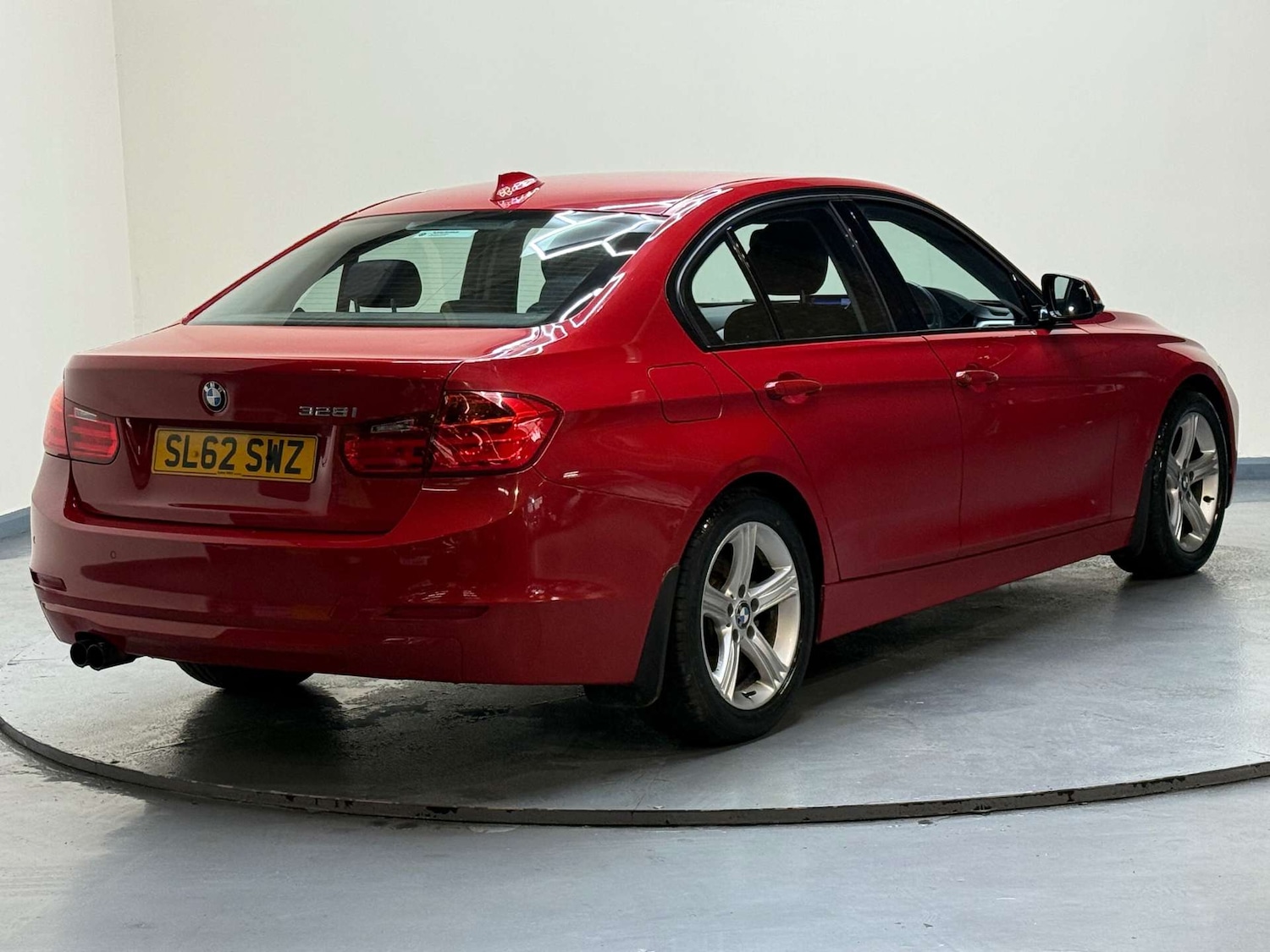 Used BMW 3 Series 2012 for sale - 77234086: Photo 54