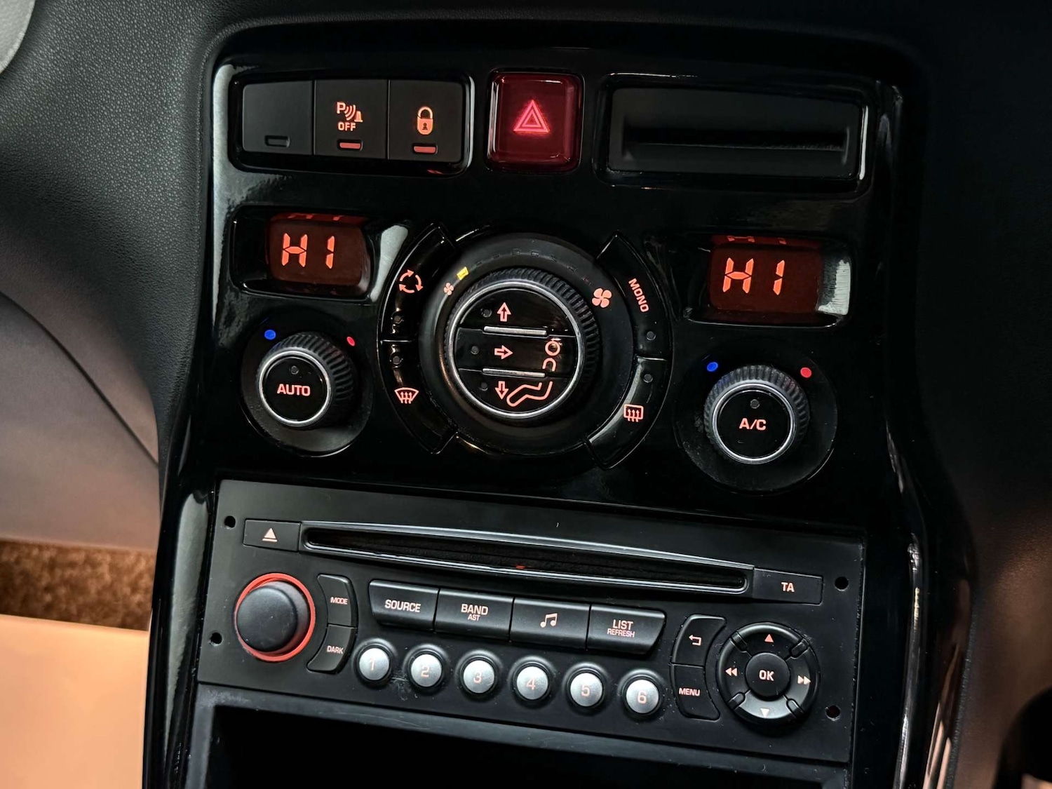 Used Citroen C3 Picasso 2013 for sale - 77045739: Photo 15