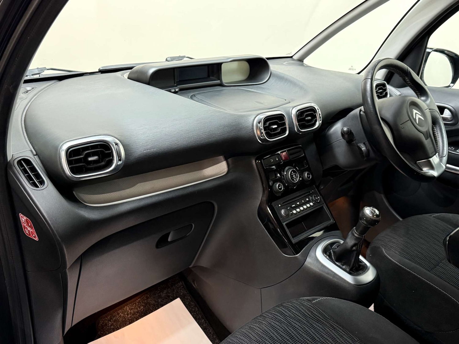 Used Citroen C3 Picasso 2013 for sale - 77045739: Photo 23