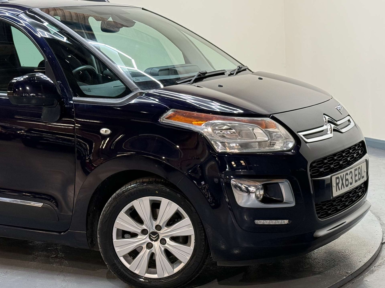 Used Citroen C3 Picasso 2013 for sale - 77045739: Photo 38