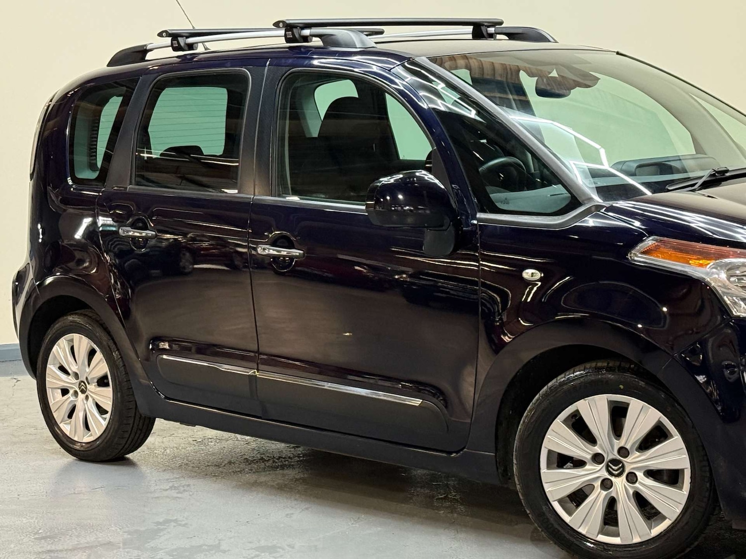 Used Citroen C3 Picasso 2013 for sale - 77045739: Photo 39