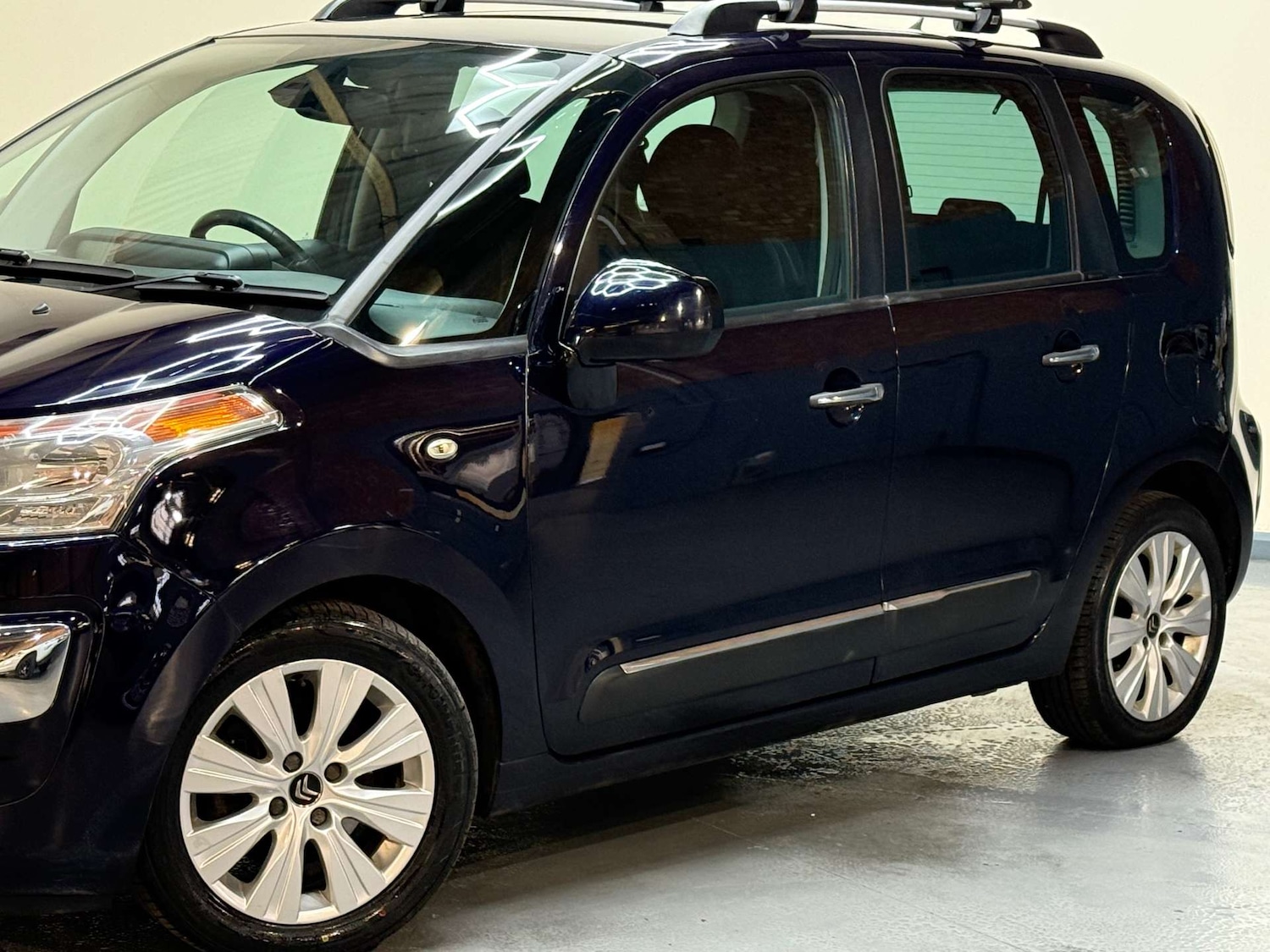 Used Citroen C3 Picasso 2013 for sale - 77045739: Photo 41