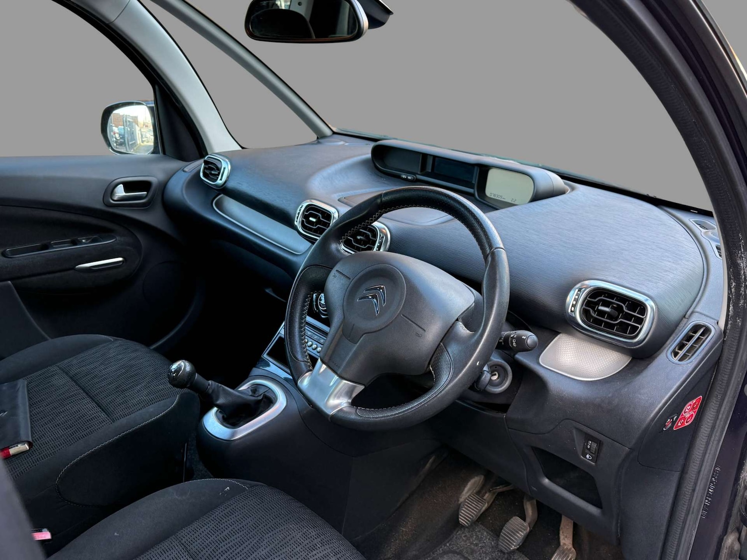 Used Citroen C3 Picasso 2013 for sale - 77045739: Photo 6