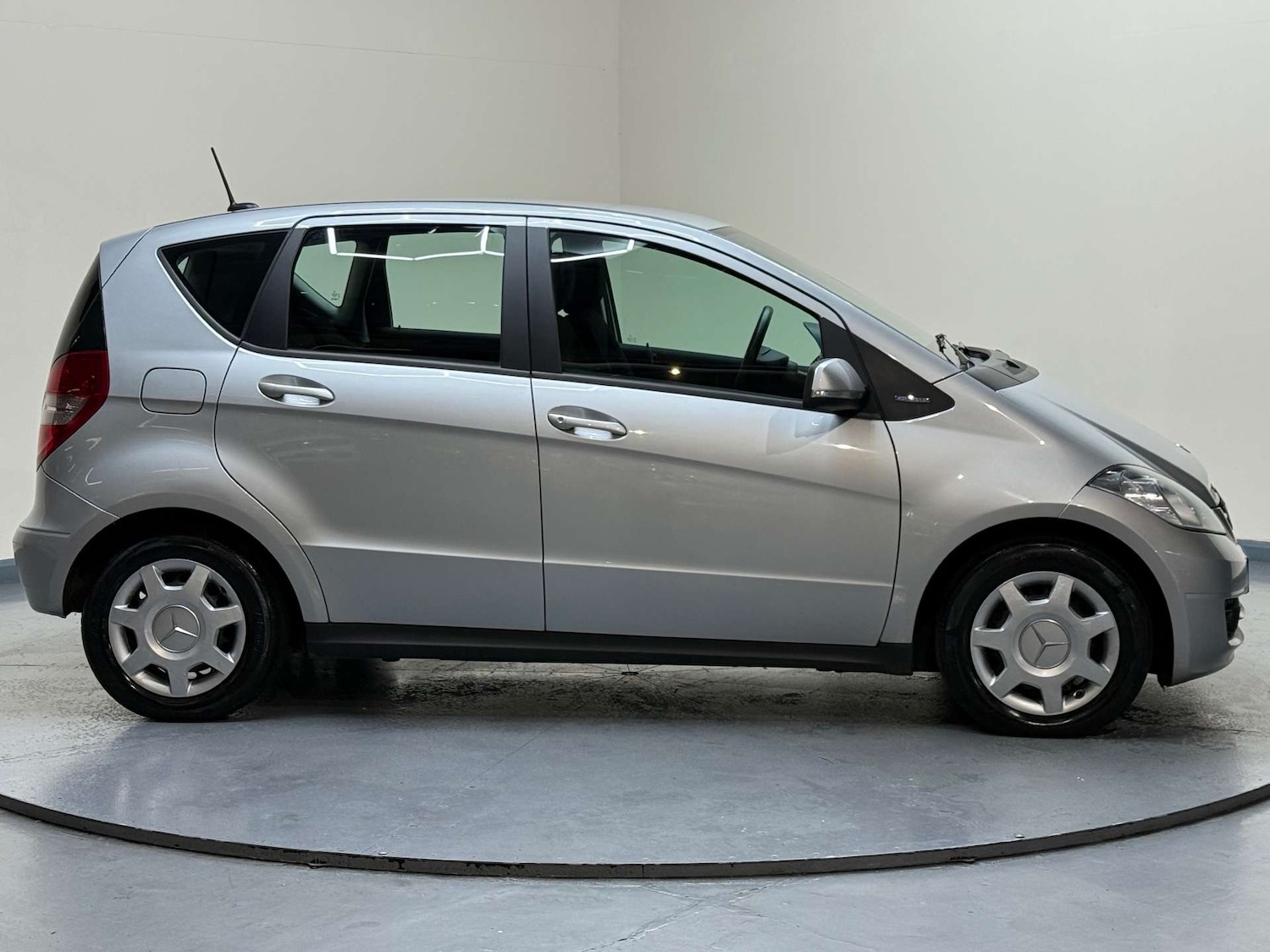 Used Mercedes-Benz A-Class 2010 for sale - 76719591: Photo 13