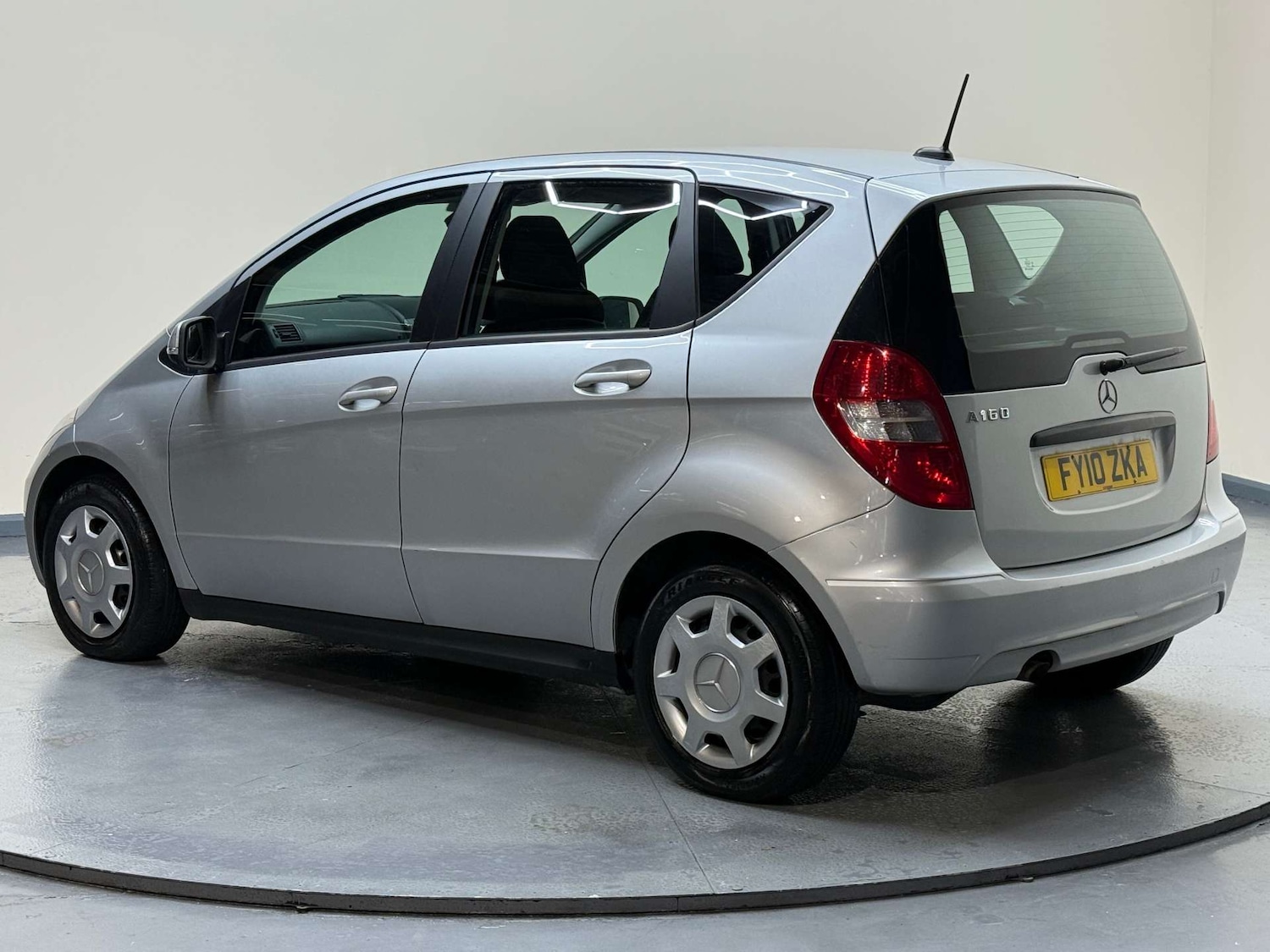 Used Mercedes-Benz A-Class 2010 for sale - 76719591: Photo 7