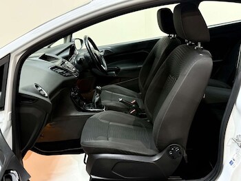 Used Ford Fiesta 2016 for sale - 77261413: Photo