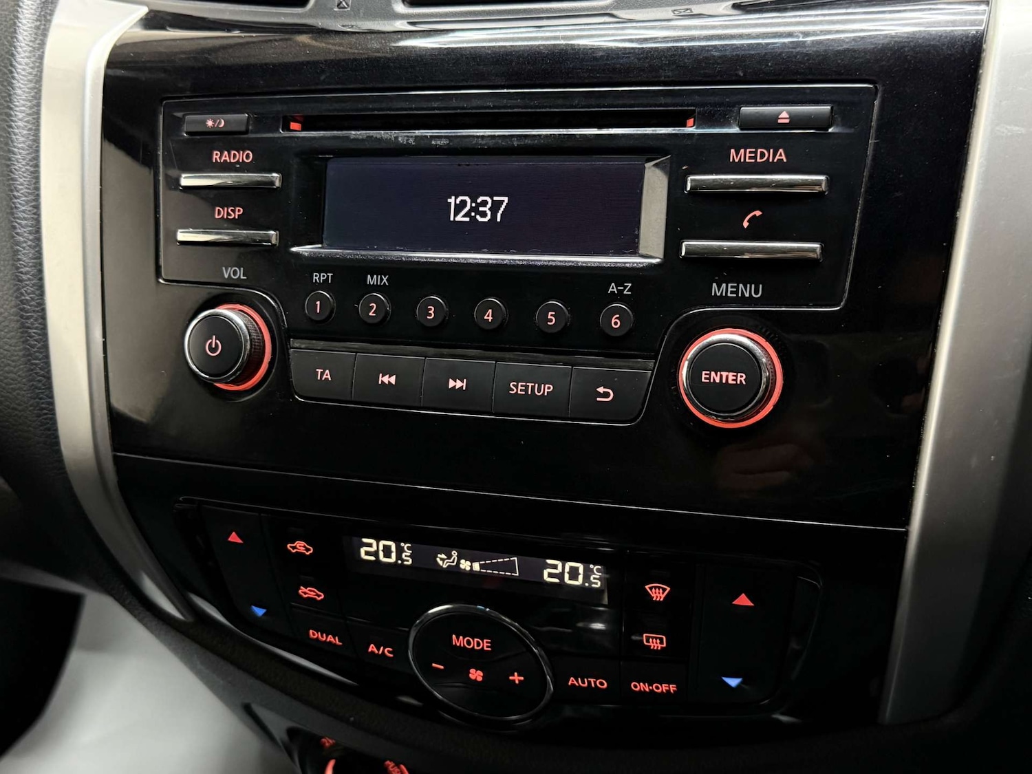 Used Nissan Navara 2017 for sale - 76505131: Photo 18