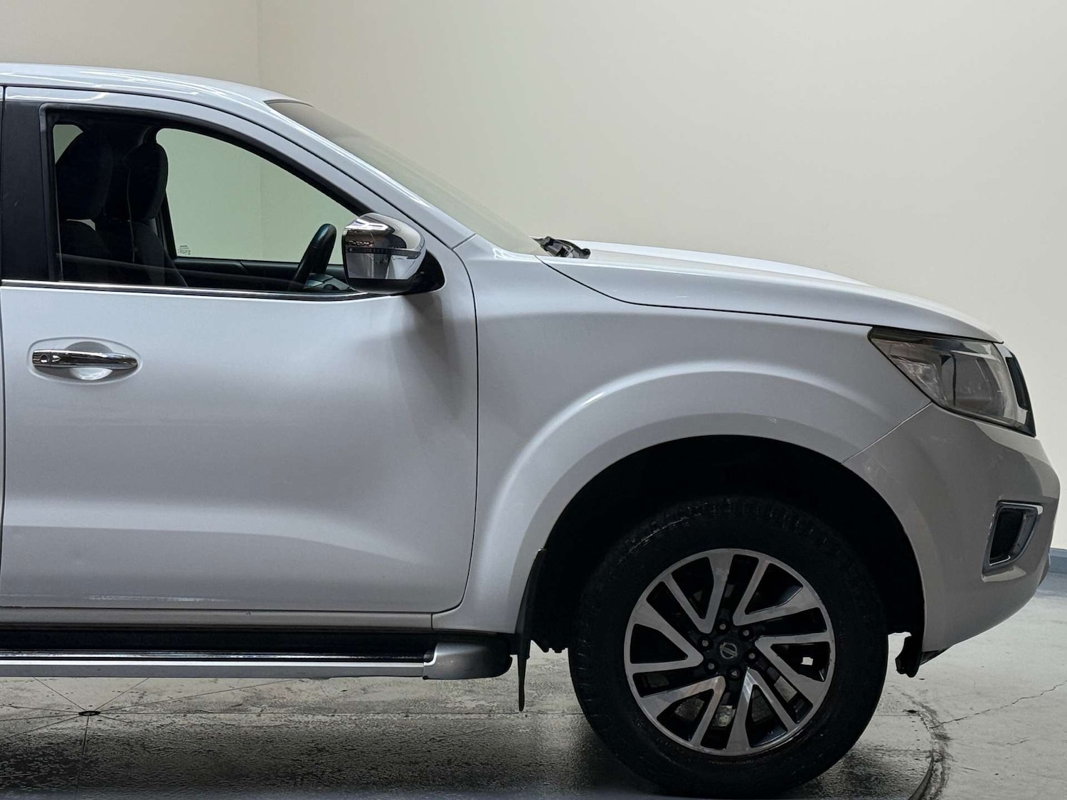 Used Nissan Navara 2017 for sale - 76505131: Photo 39