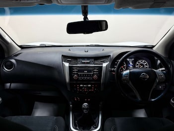 Used Nissan Navara 2017 for sale - 76505131: Photo