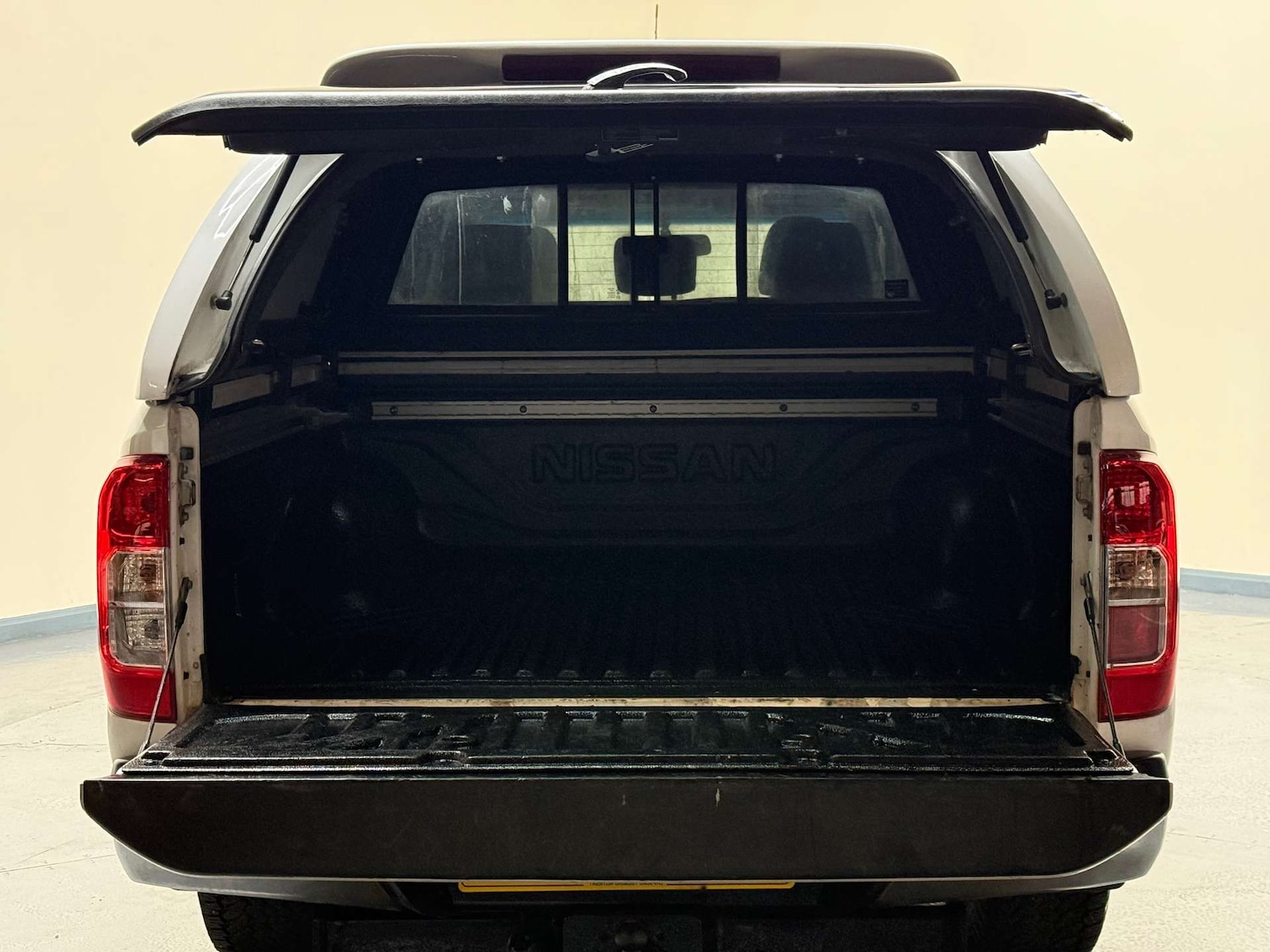 Used Nissan Navara 2017 for sale - 76505131: Photo 58